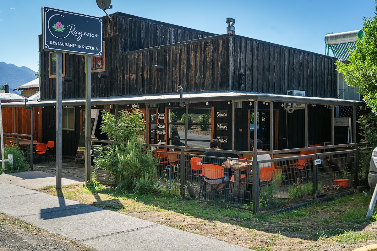 Restaurante Y Pizzeria Rayenco